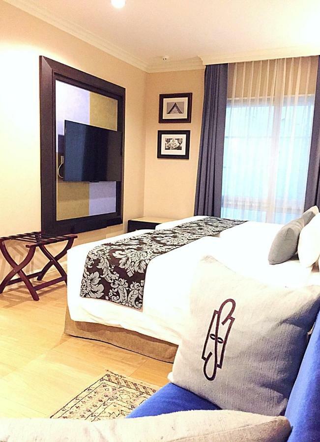 Sara'S Hotel Bangkok Ngoại thất bức ảnh